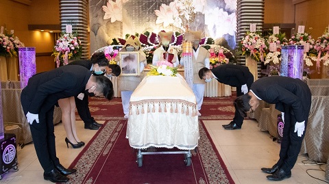 對亡者的致意與送行